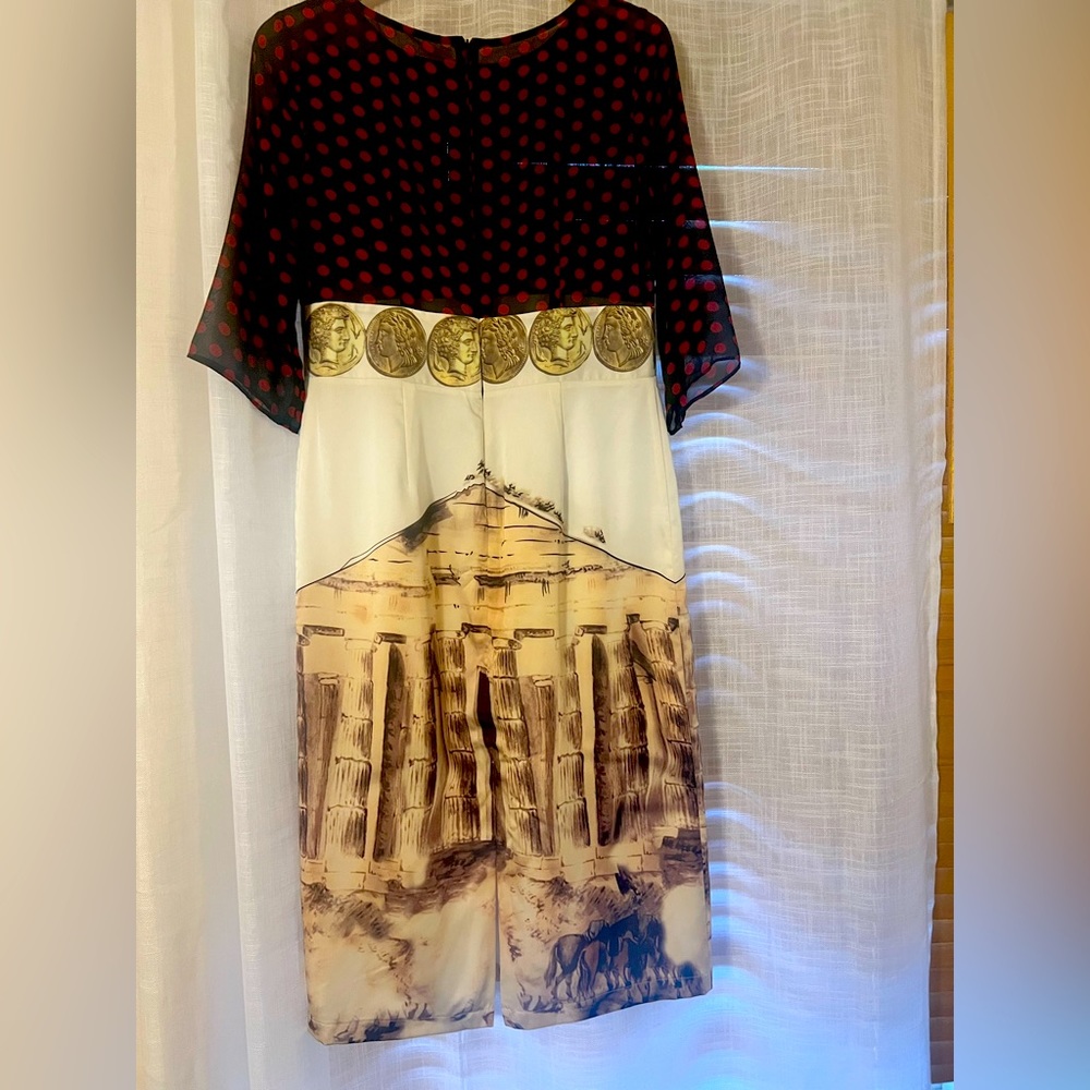 Dolce & Gabbana look alike. Silk Roman print dress